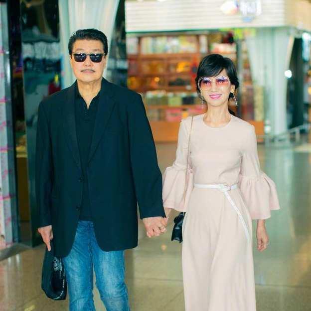 赵雅芝曾“婚外情”被丈夫家暴，而他因她出家，最后他们这样了！