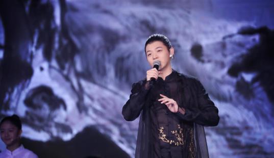 《经典咏流传》今晚八点播出 霍尊献唱最美《