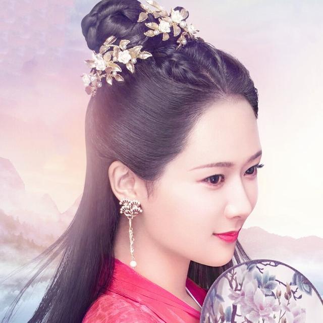 杨紫和张雪迎同样是童星出道,可穿上古装这差别却是很大