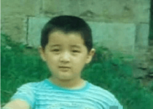 看明星小时候照片识别明星,你们能认出几个来