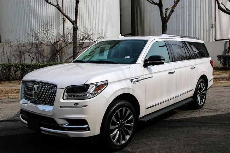 改款后销量翻倍还加价，全新林肯领航员霸气造型路虎看了都服