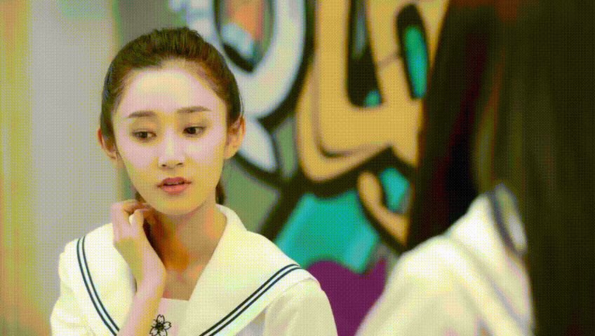 自从瞟见了魏小也的花痴脸和一ㄑ