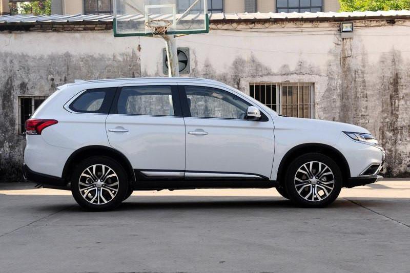 最高性价比合资SUV，不到20万就能买到四驱，上山下乡随便玩