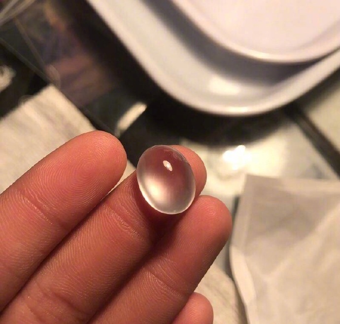 男朋友感冒了撒娇让我给他冲杯冲剂 我一打开