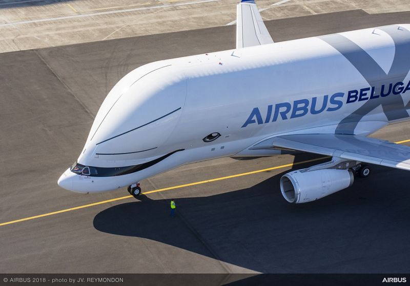 空客大型运输机超级大白鲸BelugaXL试飞成功