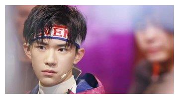 易烊千玺的笔记本曝光了,想象力很足,最后一个