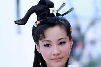 38岁杨雪老公近照曝光,长相一言难尽,难怪结婚