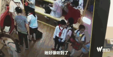 9岁女孩劝阻插队被