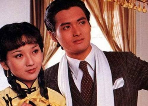 周润发结婚33年膝下无子, 却和64岁的赵雅芝有一个私生女