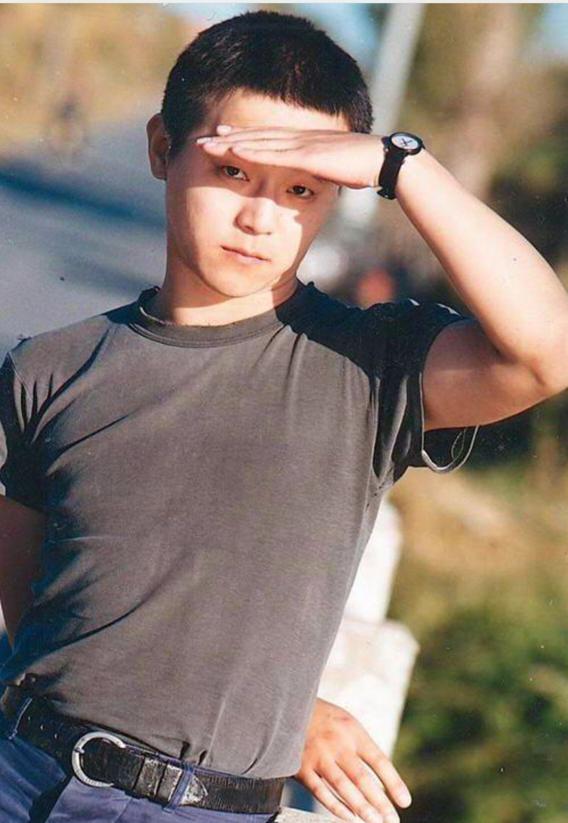 高晓松高度评价窦唯,与其相比自己不过是个暖