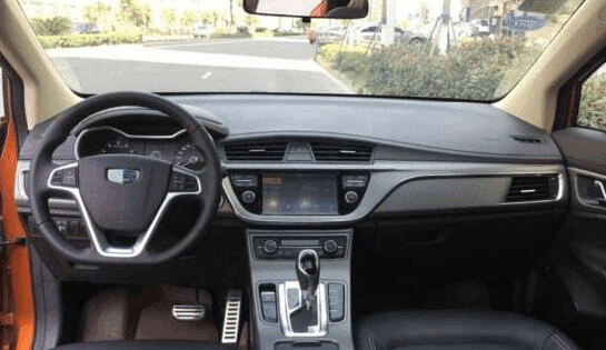 高颜值国产车吉利帝豪GS来袭, 外观酷似奔驰!