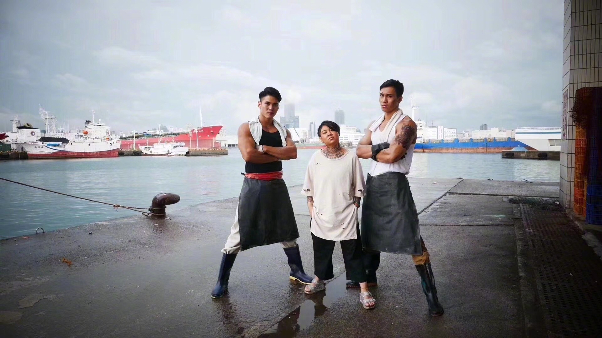 电影《猛虫过江》今天公布了沈春阳的角色海报