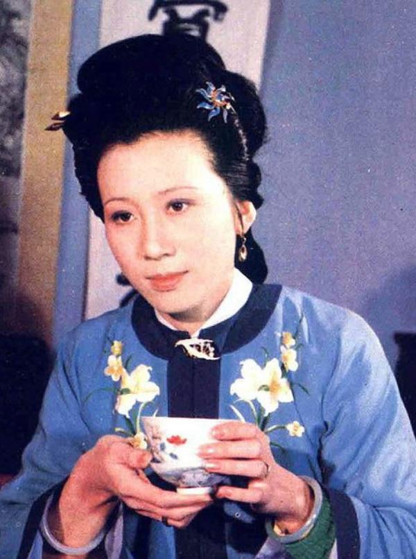 未亡人和红杏:《红楼梦》里李纨的两面人生