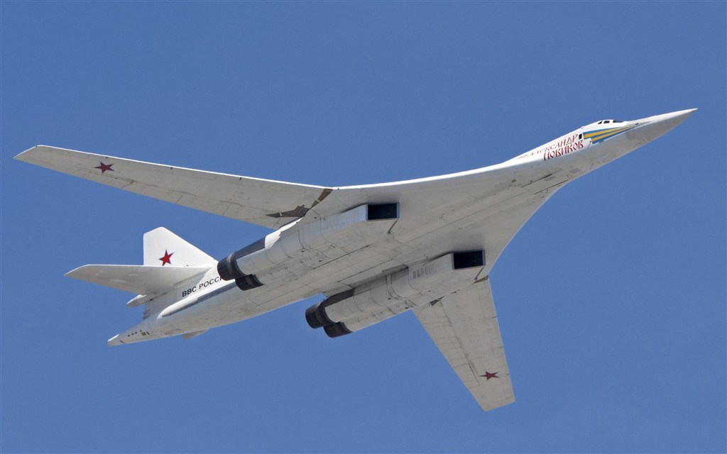 俄罗斯未来会不会出售图-160轰炸机?这里告诉
