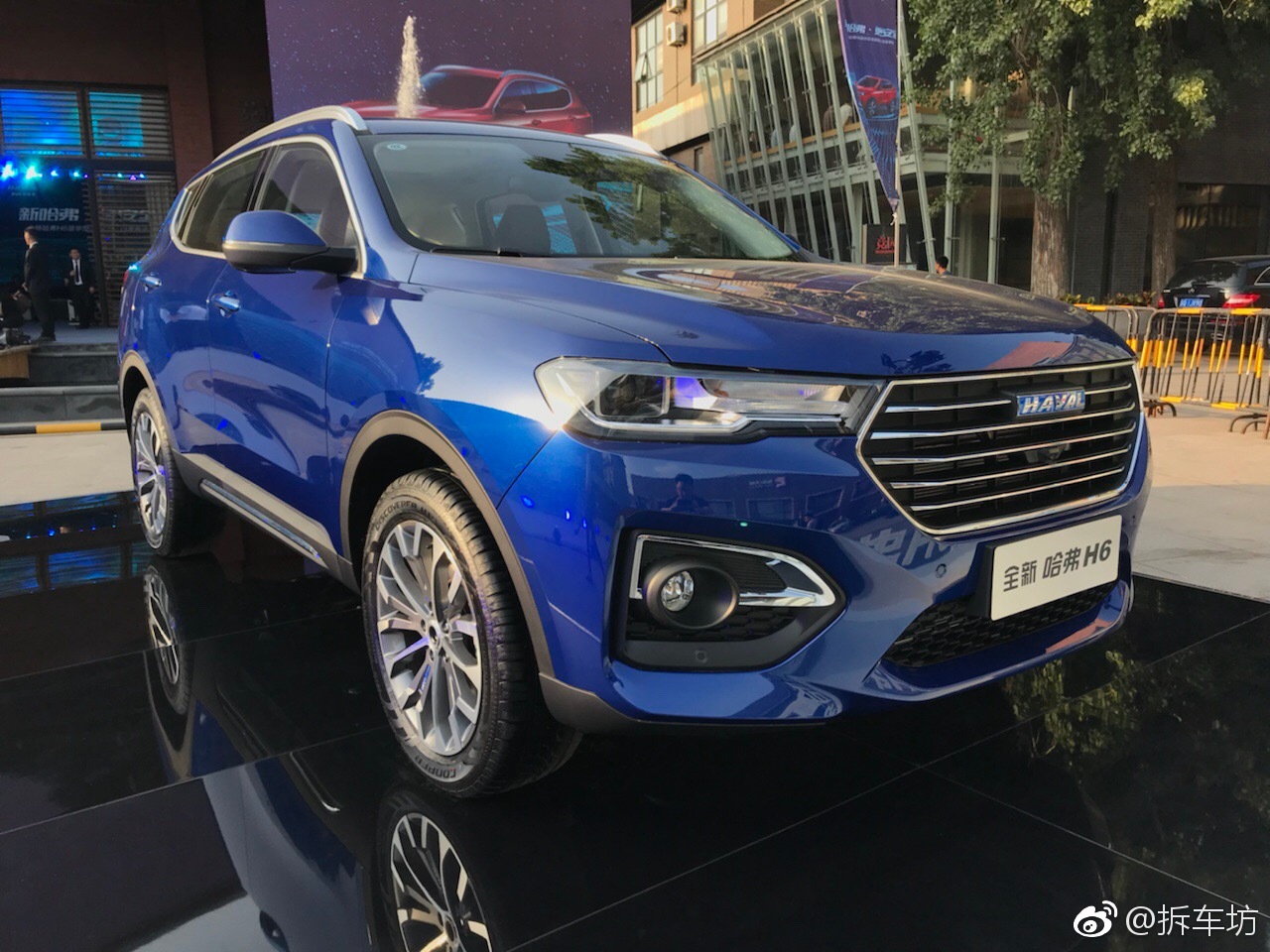 5月25日，哈弗推出全新H6豪华型及超豪型在北京正式上市