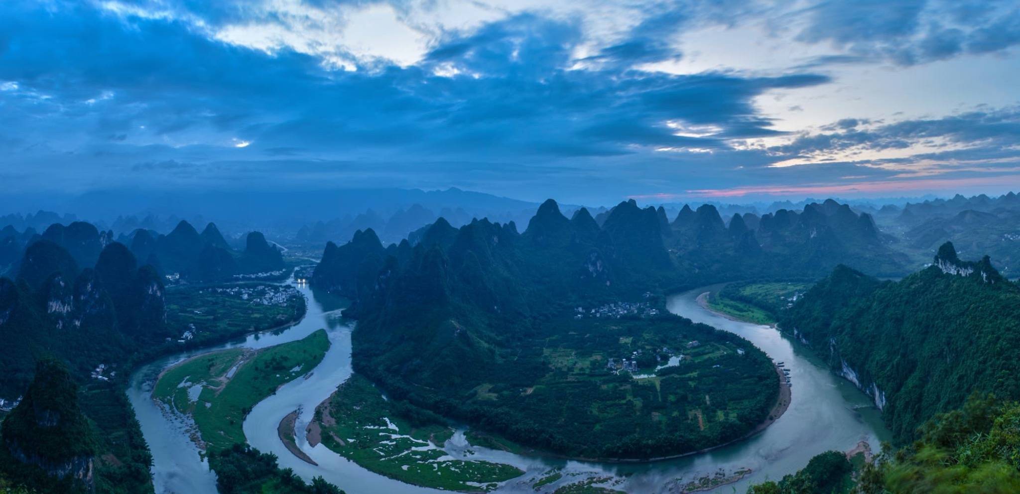 空喜欢。正入万山圈子里,一山放过一山拦