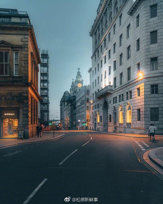 谁拿流年乱了浮生,又借浮生乱了红尘。 此生若