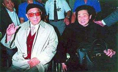 蒋介石提出三个条件 如果张学良答应就可以提前出狱 张当即拒绝了