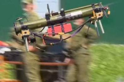 无人机带机枪太落伍!俄罗斯发明反坦克无人机