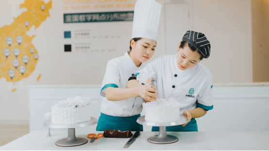 学习真的西点技能,一定要去专业的西点烘焙学