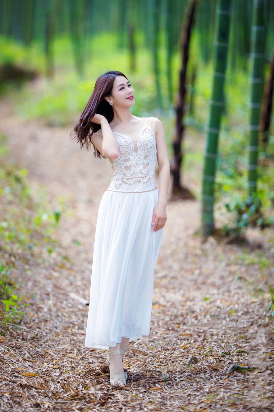 美丽的小姑娘 视频