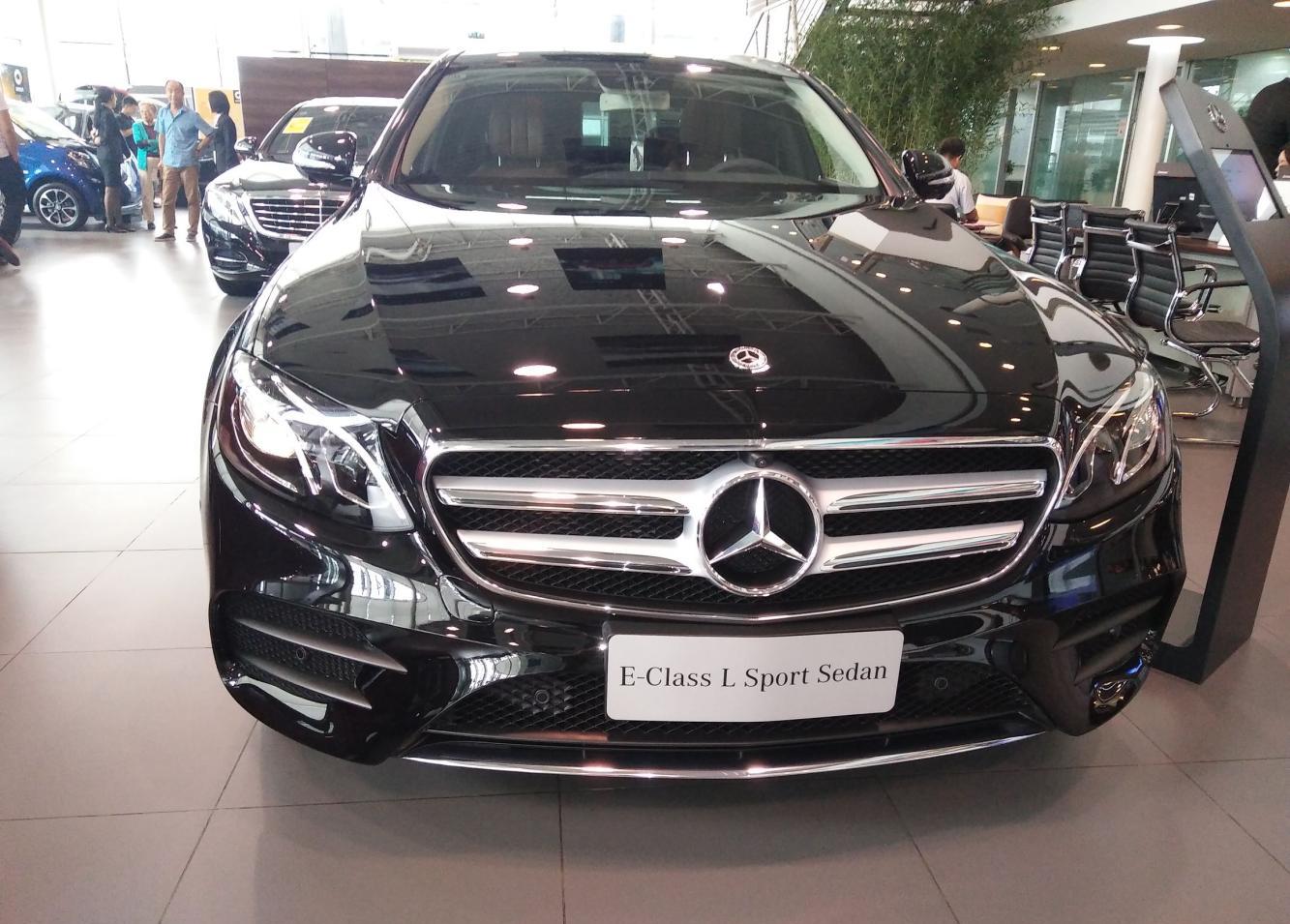 宝马5系和奔驰E300L还是喜欢优雅上档次的奔驰