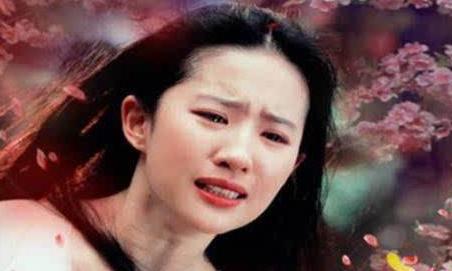 刘亦菲flop了?奢侈品差杨幂赵丽颖几个等级,竟