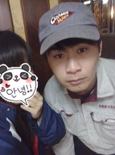 小哥掌握服务器建设成本:深度解析价格构成因素 (详细了解服务)-优乐评测网