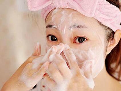 硫磺皂洗脸能除螨! 但一个星期用几次最好, 很