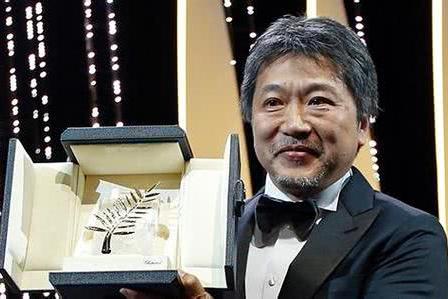 是枝裕和最近很火,戛纳第四个获得金棕榈奖的