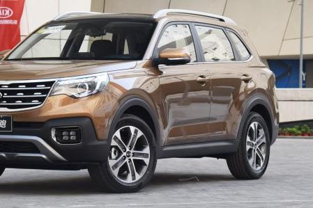 不到12万！起亚新紧凑型SUV性价比贼高，可看完底盘还是选哈佛吧