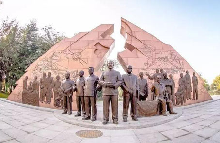 这个大学比清华难考,不收学费还发补贴,毕业后