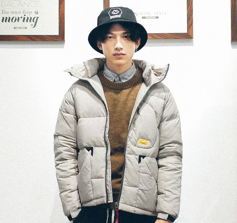 穿衣搭配男--原来连帽卫衣搭羽绒服可以这么潮