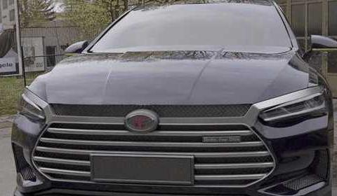 奥迪设计师没白请！比亚迪秦二代来袭，浓浓轿跑风帅到掉渣