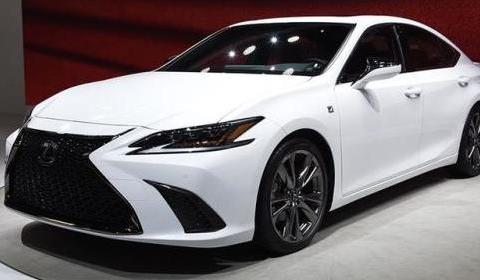 预售价比对手现款价还便宜，雷克萨斯ES憋急了要发力！