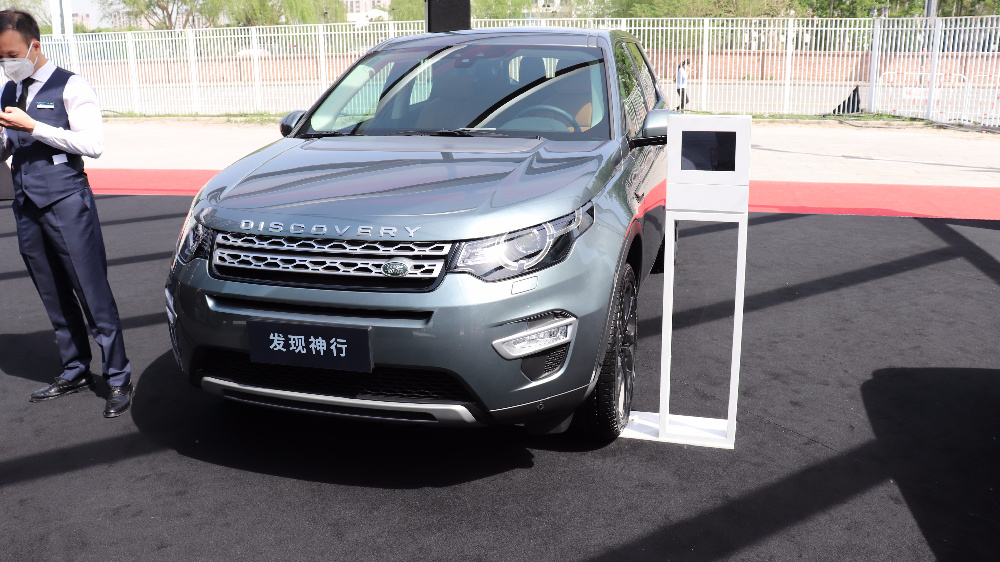 路虎旗下最不像路虎的一款SUV，如今底价似乎已经跌破30万