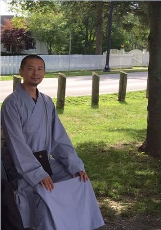 这几位明星选择出家，一个是富二代，一个受情伤，而她成为遗憾