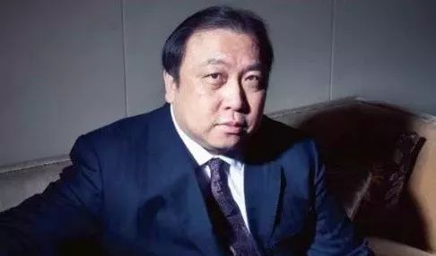 不过,王晶导演也说话了—— "在香港,我至少认识5个王晶!"