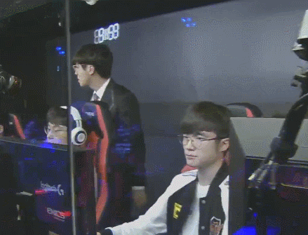 Faker统治时代结束,后悔与SKT签订合同!网友