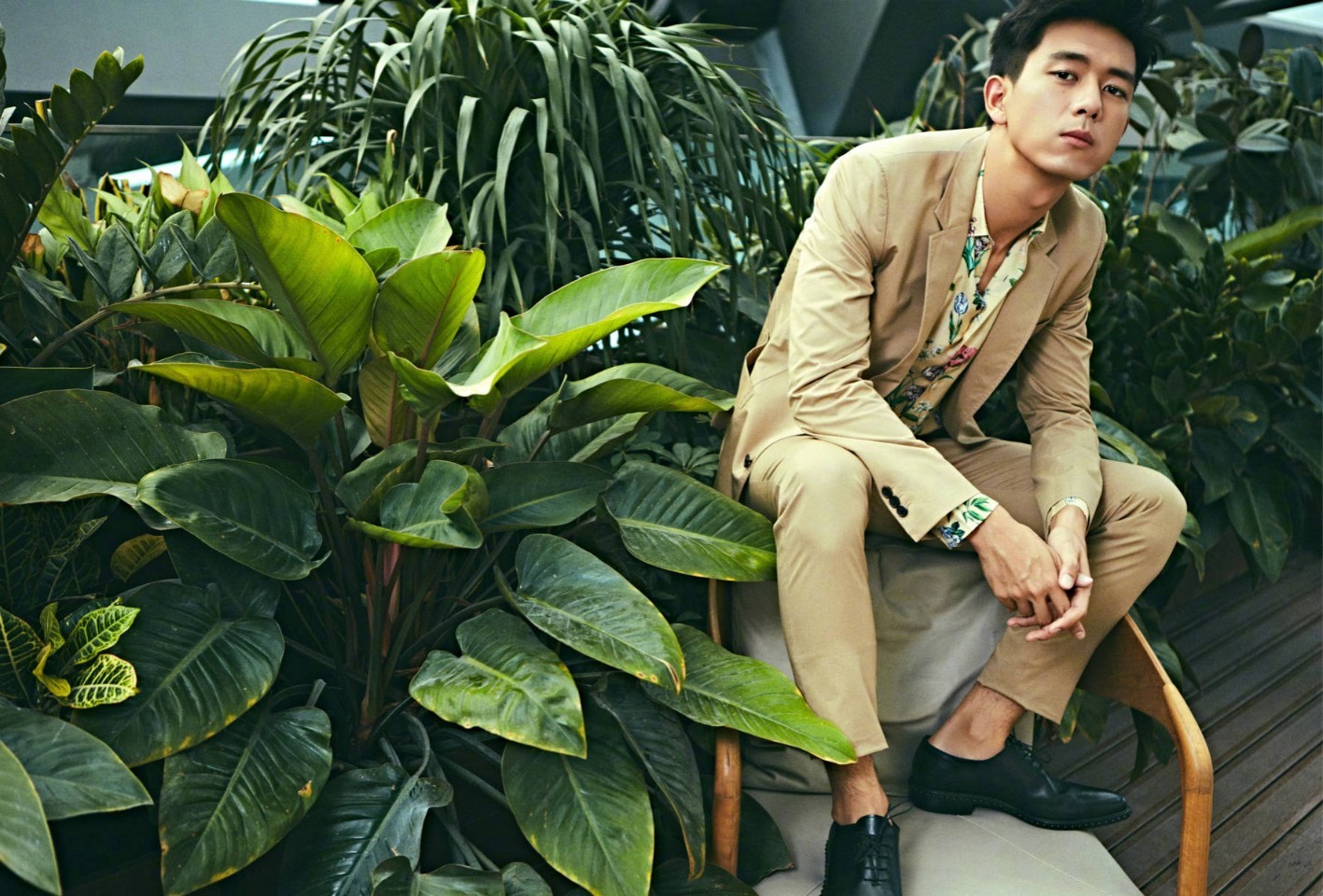 李现腹肌 真是不让人碎觉 了 看完就得健身 就不