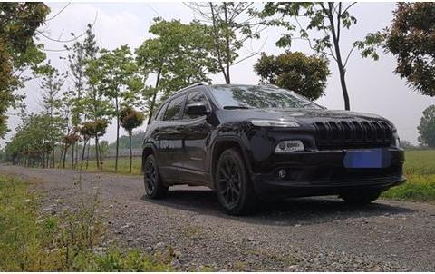 买昂科威后悔了，这车降5万比途观漂亮，2.0L16万9AT带全景天窗