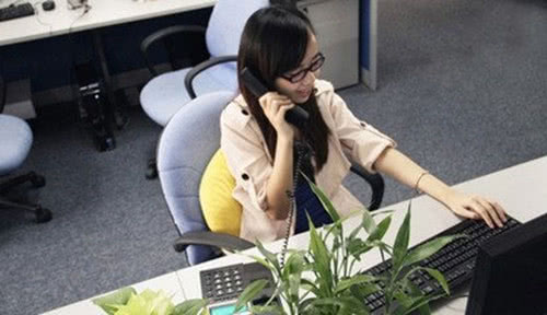 为什么淘宝客服工资那么少,还有不少大学生愿