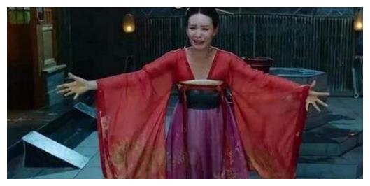 当代
皇帝若何
挑选妃子侍寝,有几个
办法,有的
主动有的被动!
