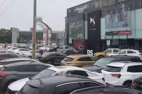 销量受挫，库存爆仓！大降价即将到来？