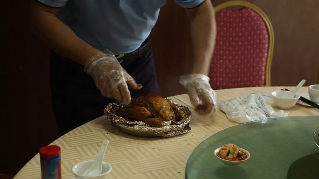 初中文化的小伙,白手起家到身价两亿,他凭什么