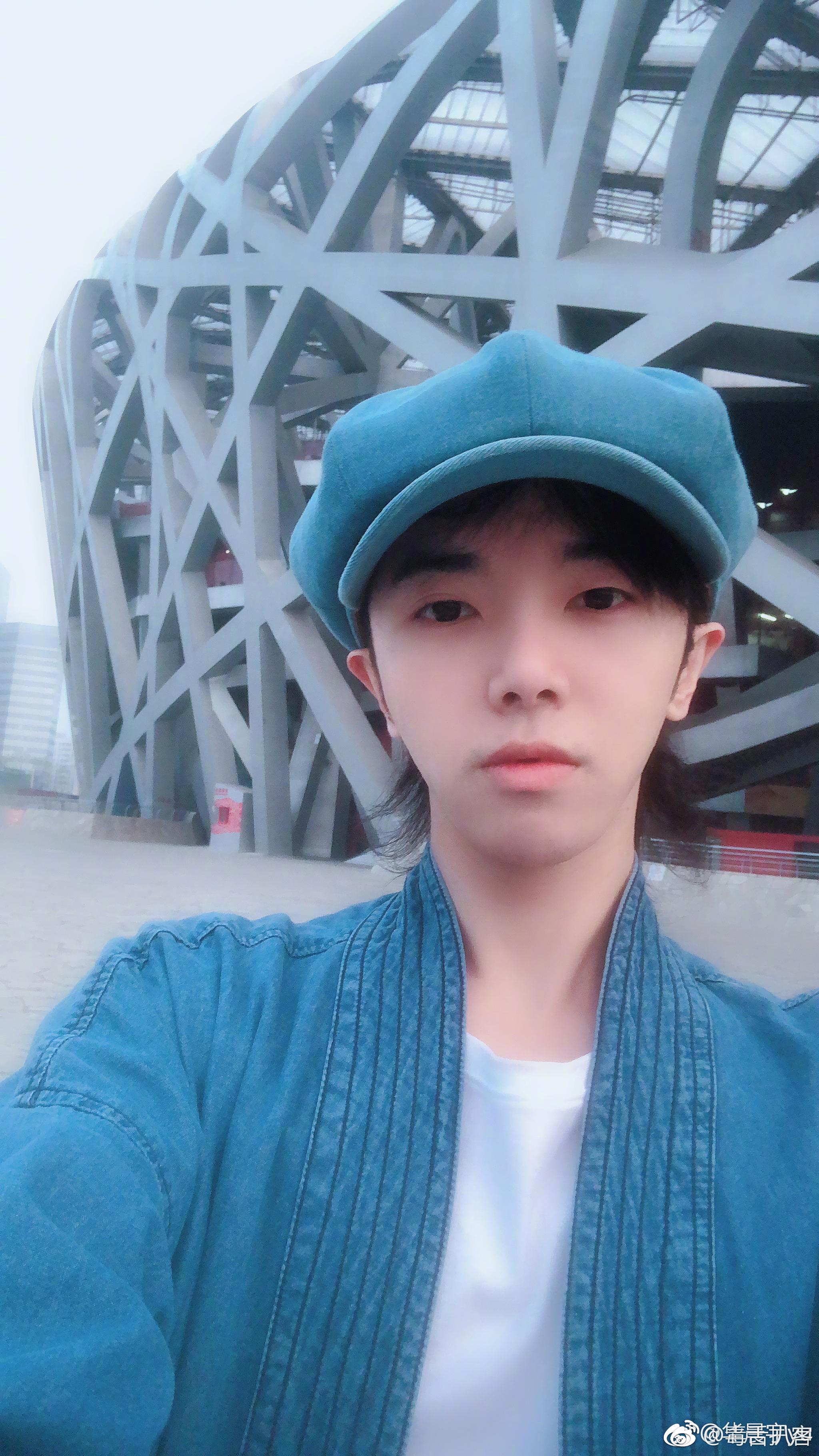 华晨宇取关天娱,合约要到期了,看来是要解约了