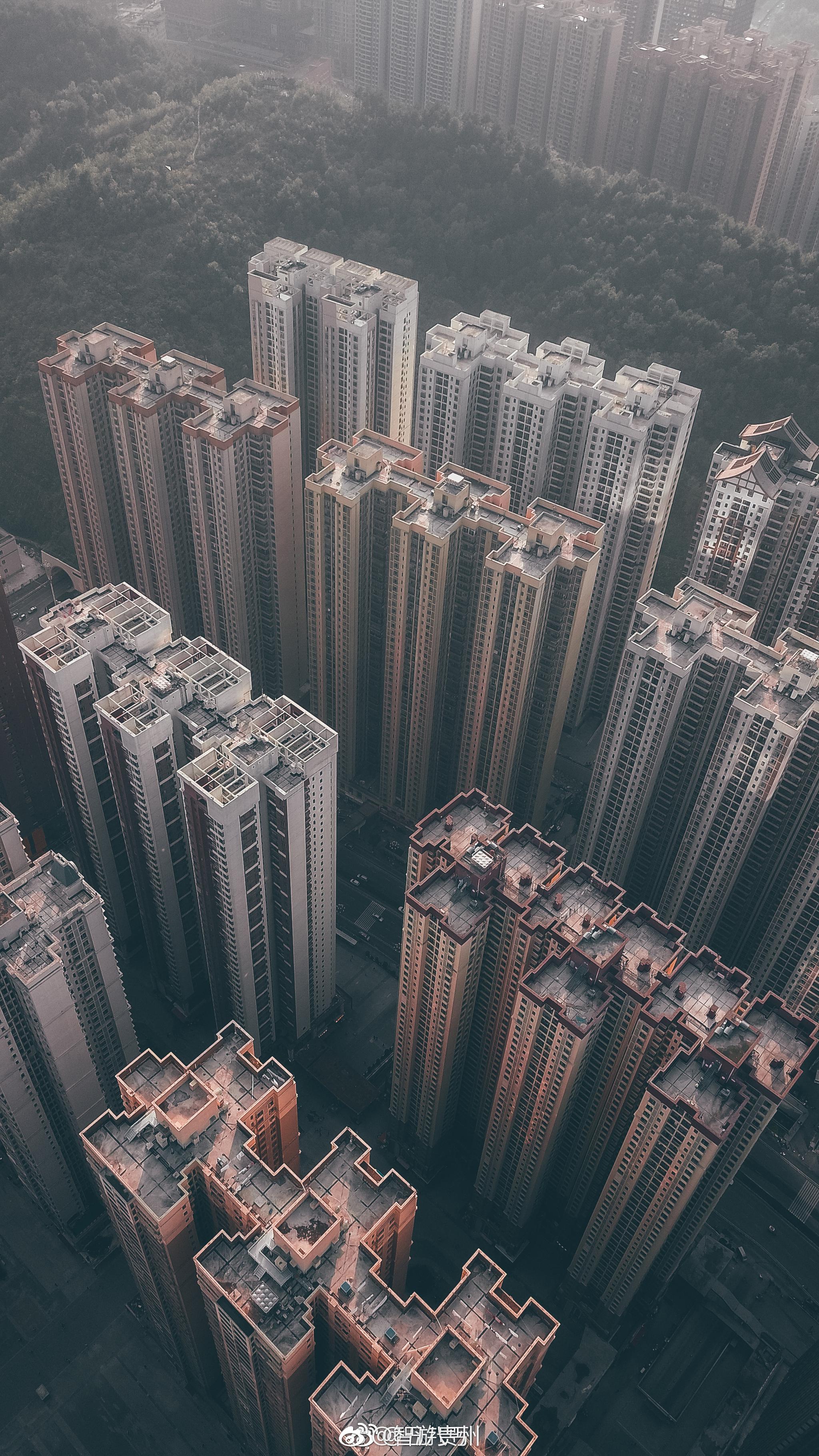 俯瞰号称亚洲第一大楼盘贵阳花果园楼盘