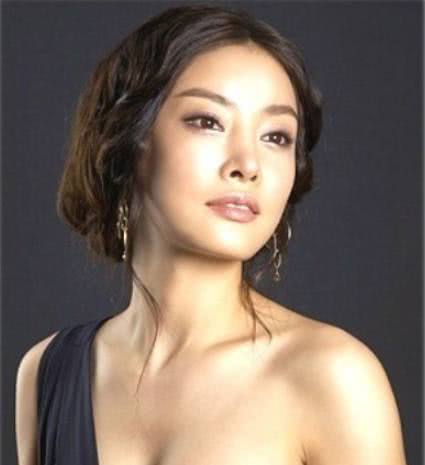 张紫妍案件重启，遗书揭发31位圈内人，曾哭诉：比酒店小姐还不如