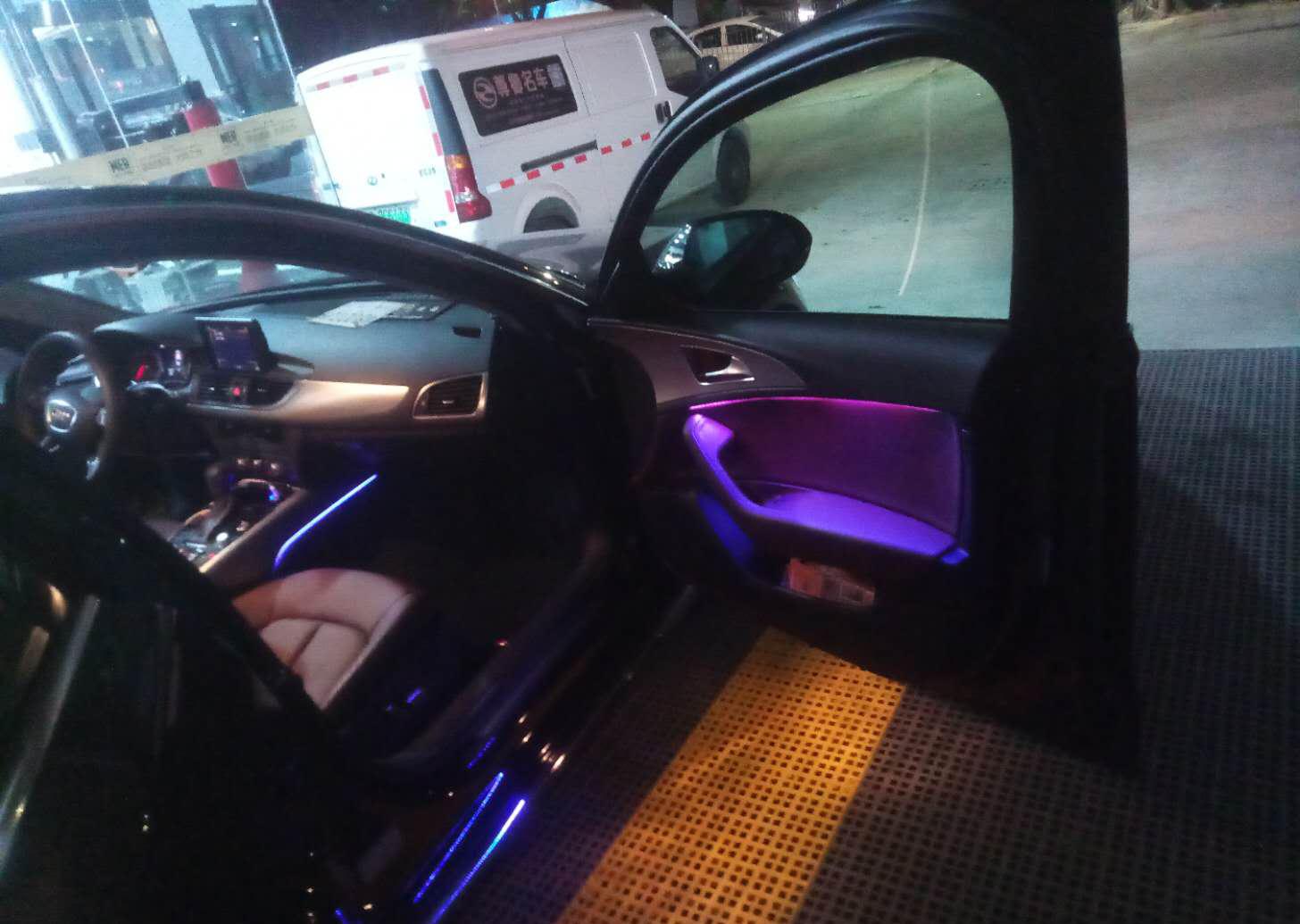 奥迪A6L改装氛围灯内饰灯晚上效果漂亮