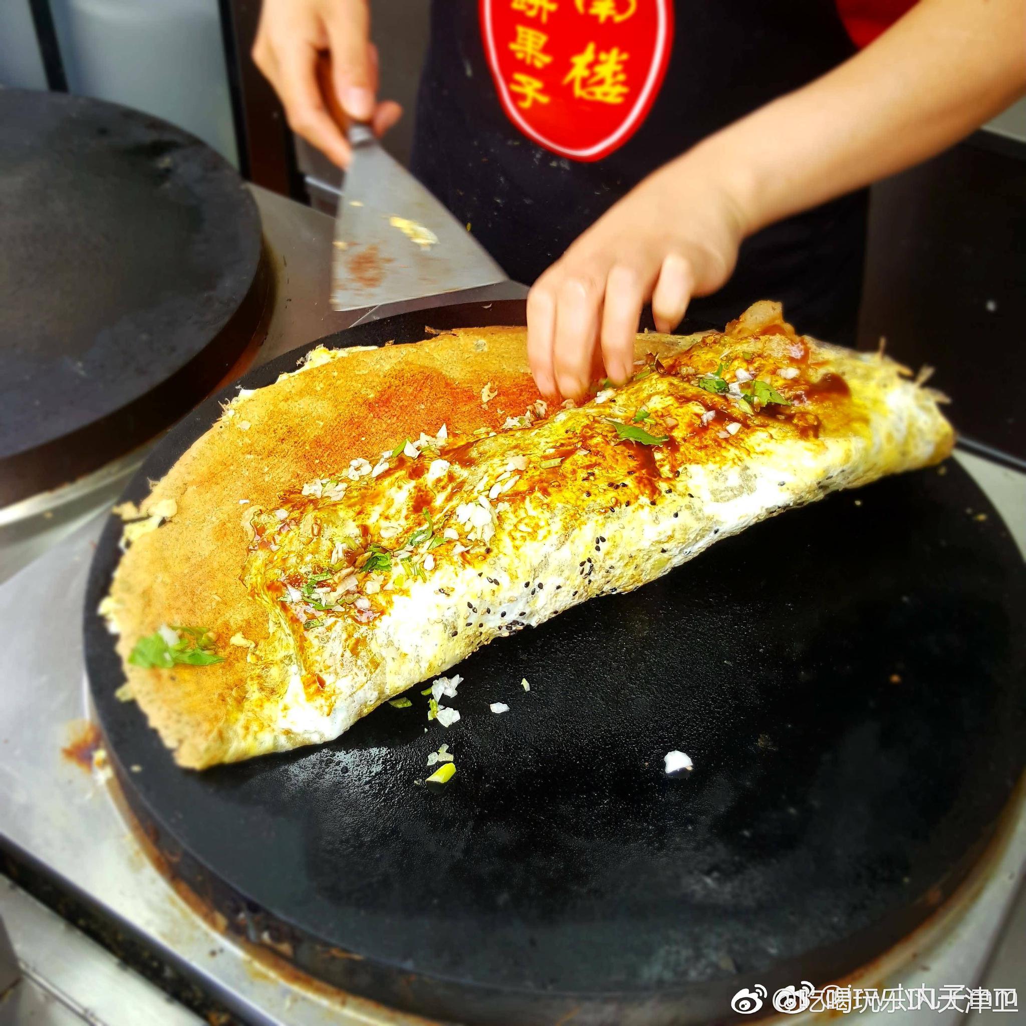 『南楼煎饼』每个夜晚排起长队的南楼煎饼开新店啦 同样的